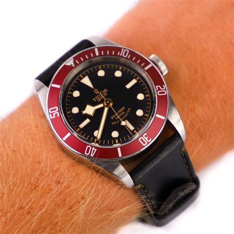 tudor black bay red and.